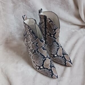 Gianni Bini Black and Cream Patterned Ankle Boots